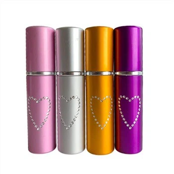 Krāsains lūpu krāsa Piparu aerosols